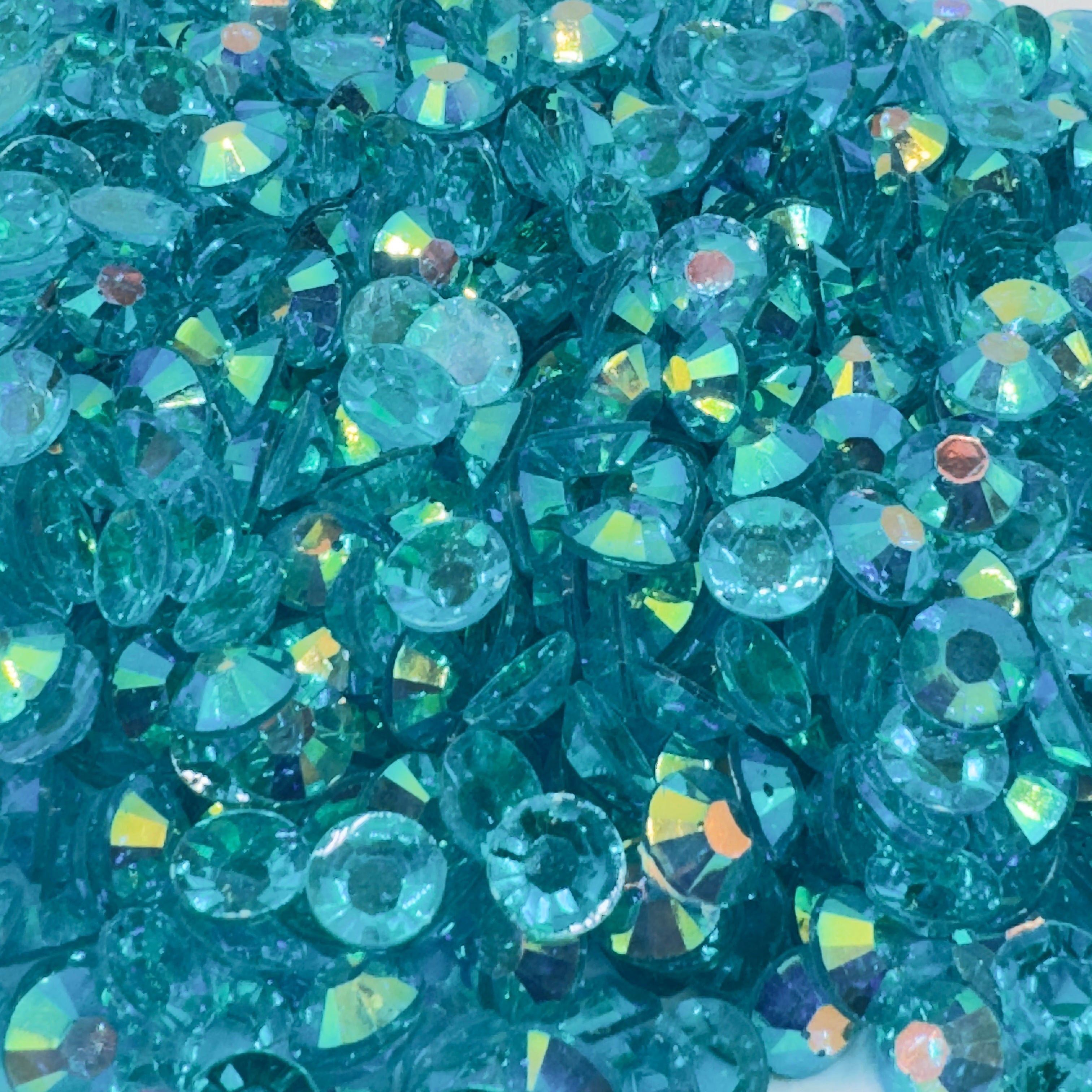 Rhinestones: The Sparkling Trend of 2024 and beyond
