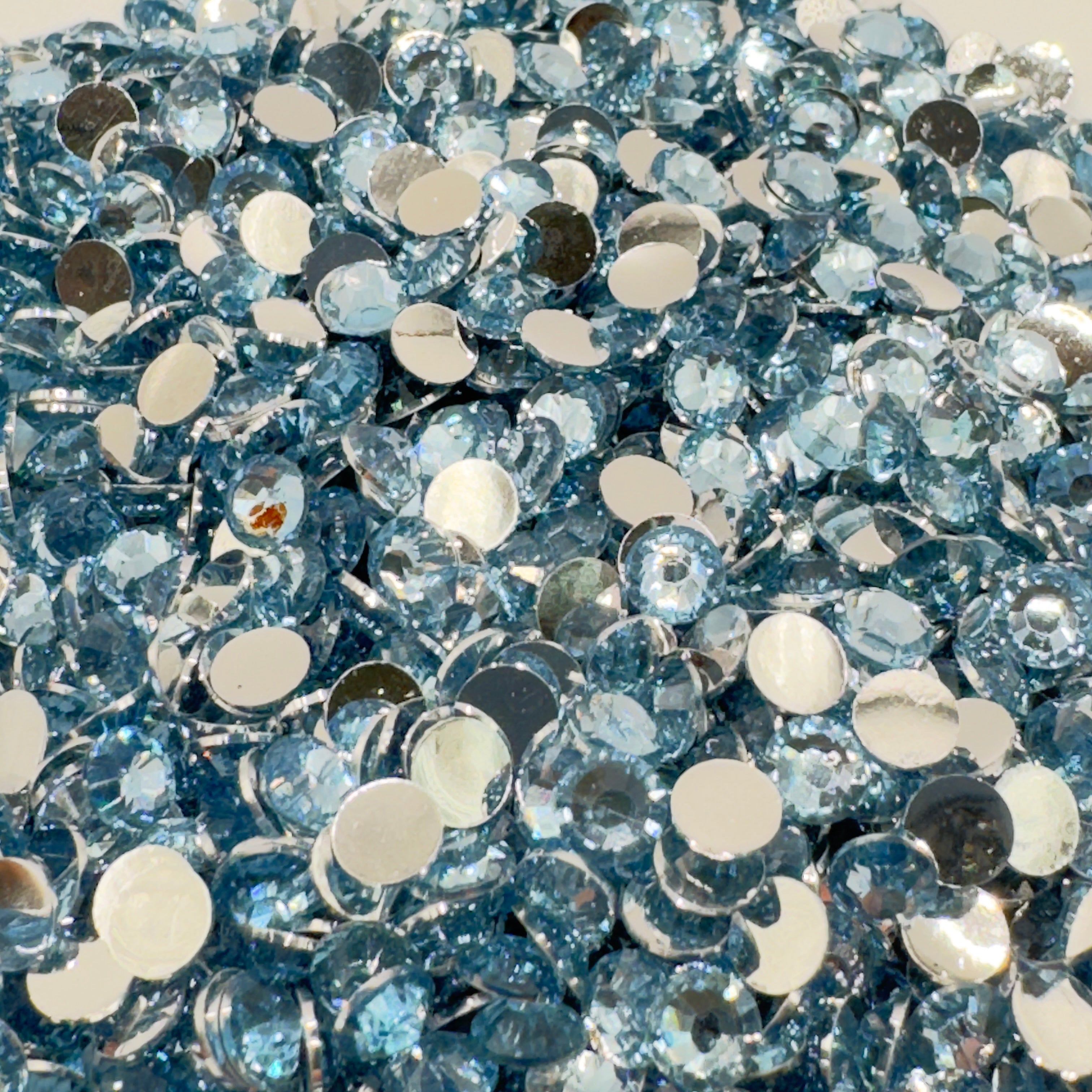 Light Sapphire Resin Silver Back Rhinestones