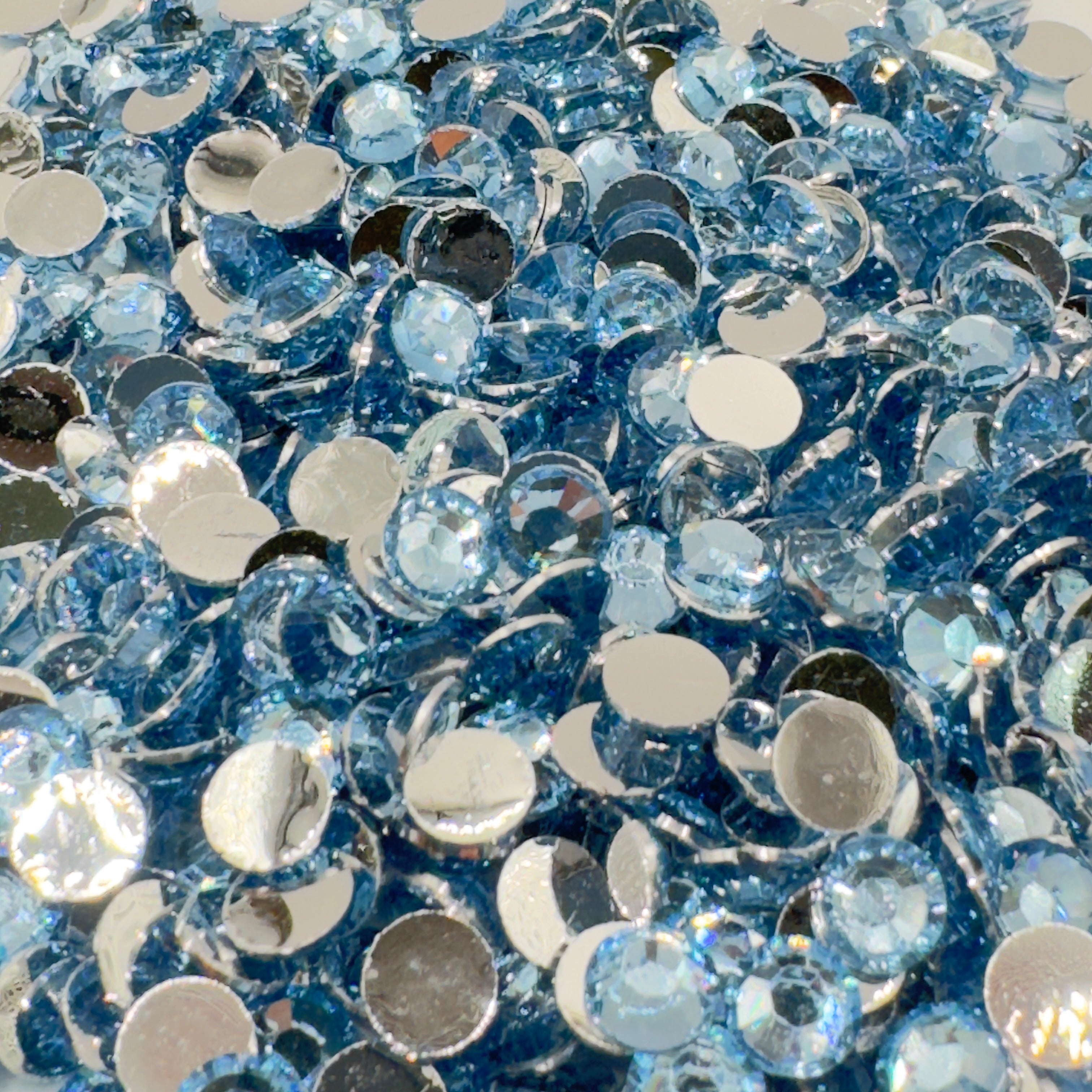 Light Sapphire Resin Silver Back Rhinestones